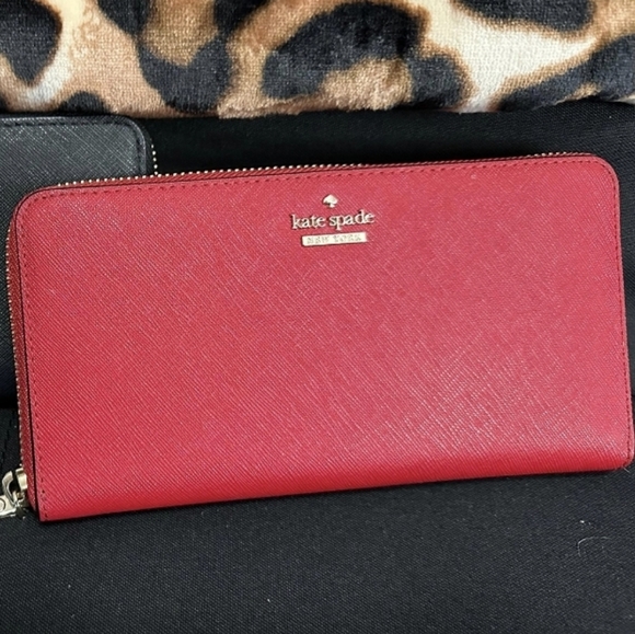 Kate spade Wallet - Picture 1 of 1